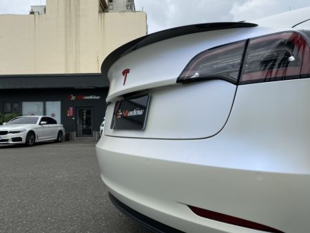 Série Tesla modèle 3