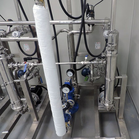 蒸氣加熱系統 - 附蒸氣閥及卻水器的熱水系統