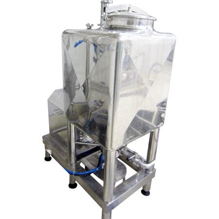 Liquefiers - Liquefier with a square shaped tank and bottom mounted high-speed impeller.