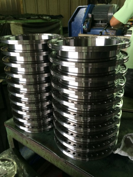 Ju Feng’s grinding capacities include small and high-volume production.