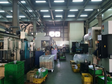 من خلال الاستفادة من تحسين عملية التصنيع ، يمكن لفريق Ju Feng الهندسي تقليل تكلفة المواد وخدمة الطحن للعملاء.