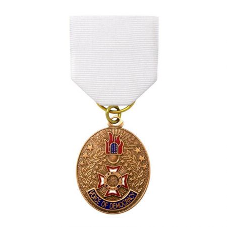 Оптом Военные медали на заказ - Изготовленная на заказ военная медаль с ленточными драпировками