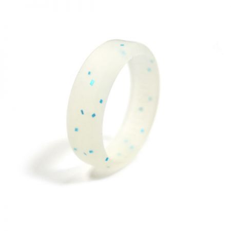 Budget Silicone Glitter Ring - make your own silicone ring