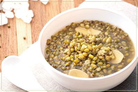 Консервированная зеленая фасольКонсервированные бобы мунг