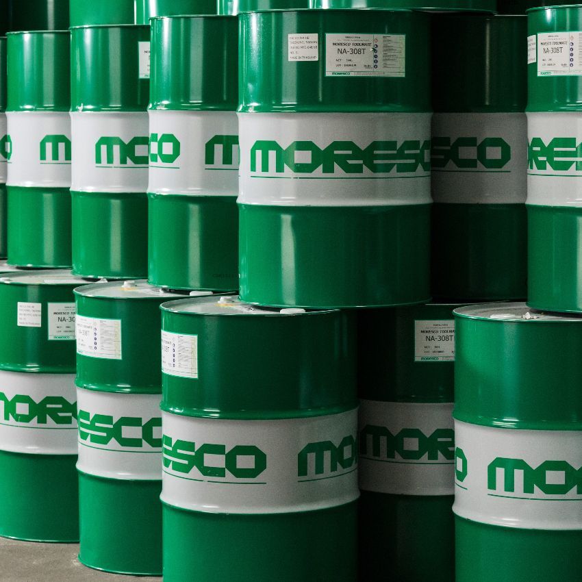 MORESCO NA-308T cutting oil has the excellent lubricating and rust protection.