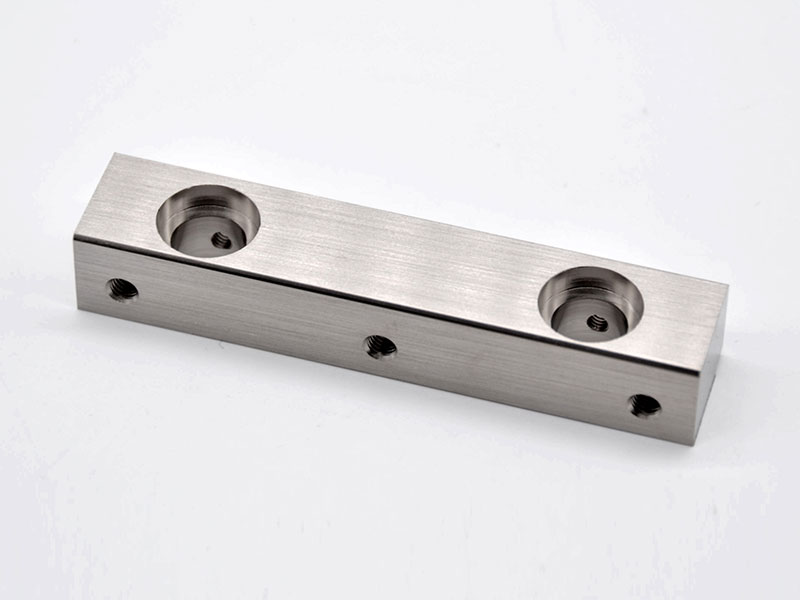 Cnc加工無電解鎳鋁製把手 專業鋁合金工業電腦機殼 面板 散熱片模組零件製造商 熯錩實業有限公司