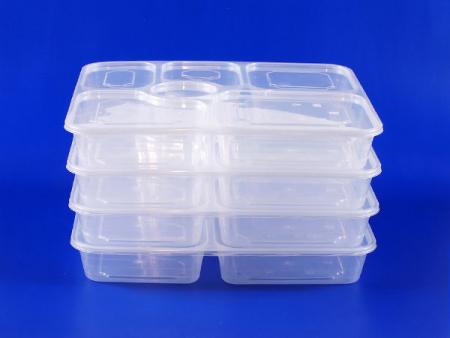 Six boîtes à lunch en plastique scellées sont soigneusement empilées.