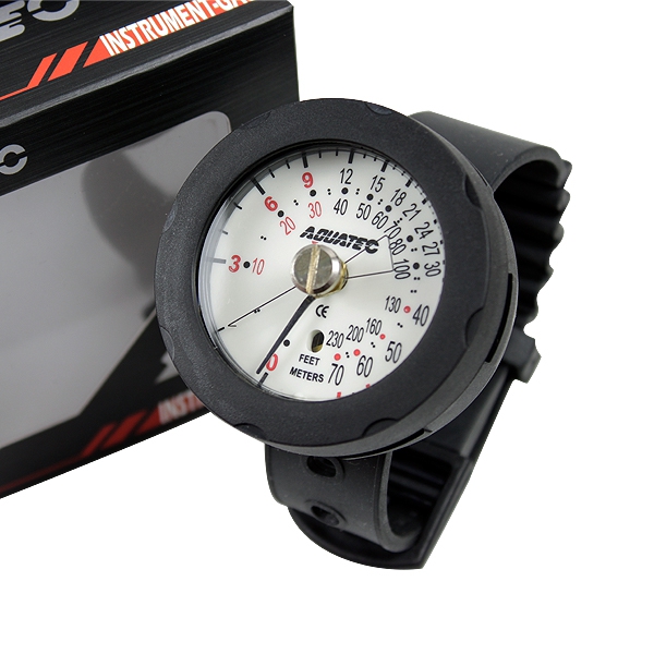 depth gauge scuba diving