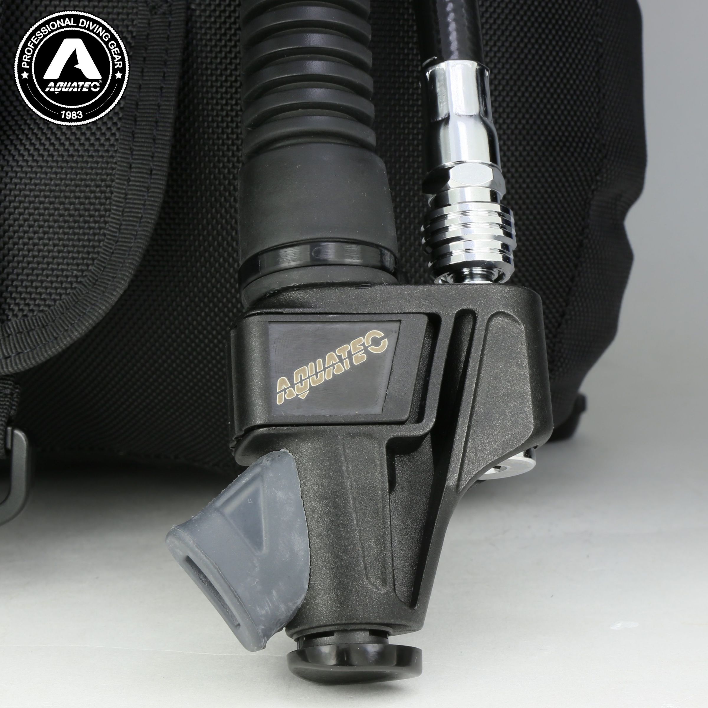 Navy Dive Horse Collar BCD HighQuality Navy Dive Horse Collar BCD Manufacturer From Taiwan