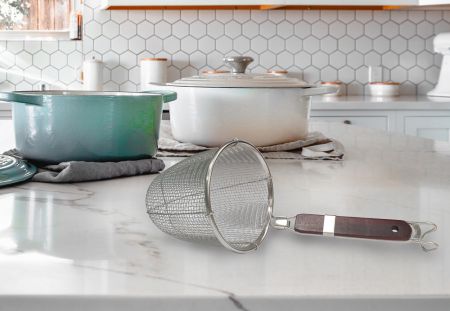 調理器具 - キッチンとレストラン用のヌードルパスタストレーナーバスケット