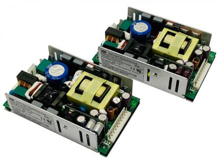 24Vおよび5V300WAC/DCオープンフレーム電源 - + 24V＆+ 5V 300W AC/DCオープンフレーム電源。