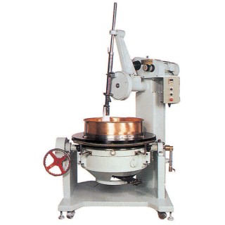 Le mélangeur de cuisson rotatif à bol SC-400 est livré avec une surface peinte. [RÉ]