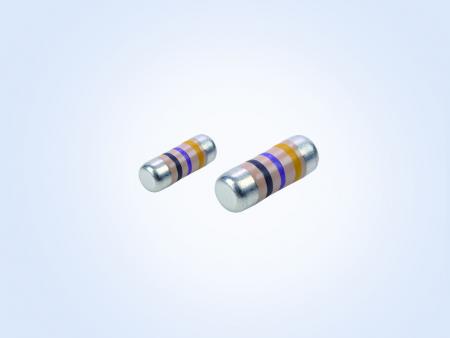カーボンフィルム
MELF resistor（0.25W 33ohm 5％）