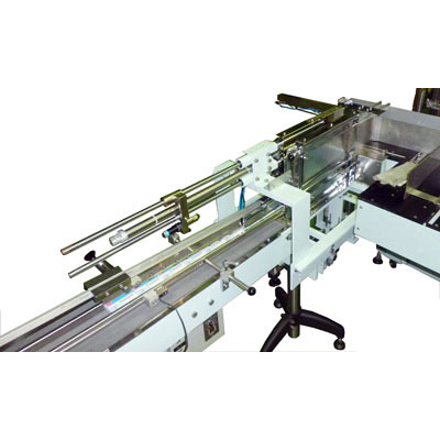 Collating Device for Overwrapping Machine - Collating device、stacker.