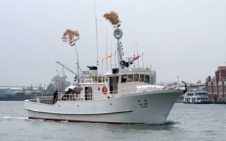Fishery Trial Working Boat - 80GT multifunctional fishery test ship