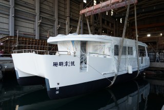 20GT FRP سفينة ركاب كاتاماران تعمل بالديزل والكهرباء إطلاق السفينة الجديدة