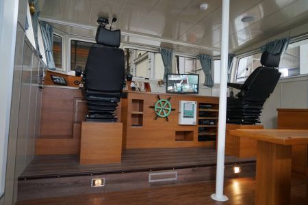 87GT Steel Oil and electric Ferry passenger ship Cab