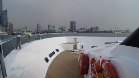 98GT FRP Passenger Boat Bow deck