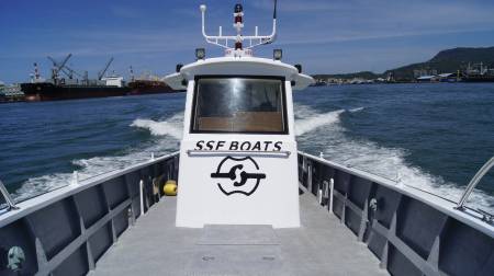 Penampilan kabin perahu nelayan FRP Sealion 38ft