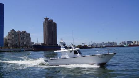 Essai dans le port du bateau de pêche Sealion FRP de 38 pieds (3)