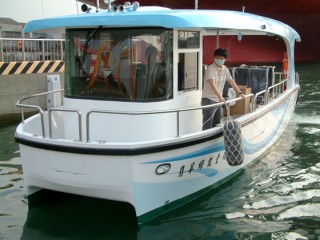 7GT Eco Ships - Barco de passageiros movido a energia solar - 7GT Eco Ships - Barco de passageiros movido a energia solar