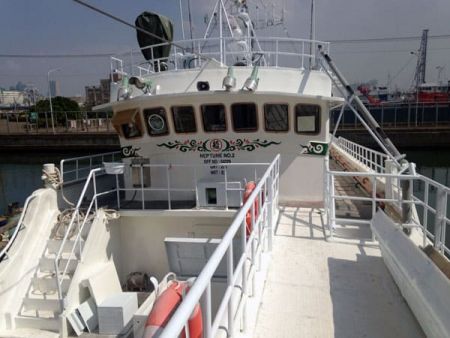 230GT Tuna Long Liner Boat Bow passage