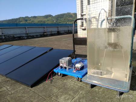 Solarna pompa wodna z dmuchawą napowietrzającą sprężarką powietrza