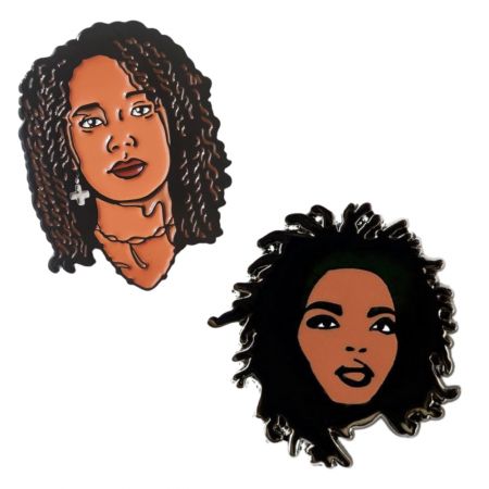 Afro Black Girl Magic Emalj Badge - Vårt Afro Black Girl Magic Emaljmärke görs på beställning.