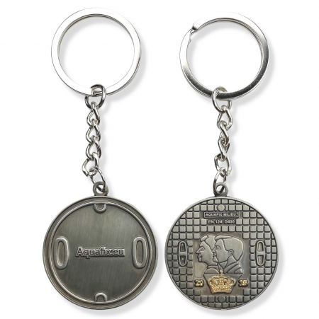 Business Antique Silver Keychains - Add a touch of sophistication to your daily routine with this silver keychain.