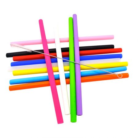 Reusable Silicone Straws - Feel safe to have a cup of hot chocolate with our silicone straws.