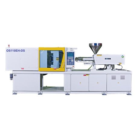 Small size plastic injection molding machine