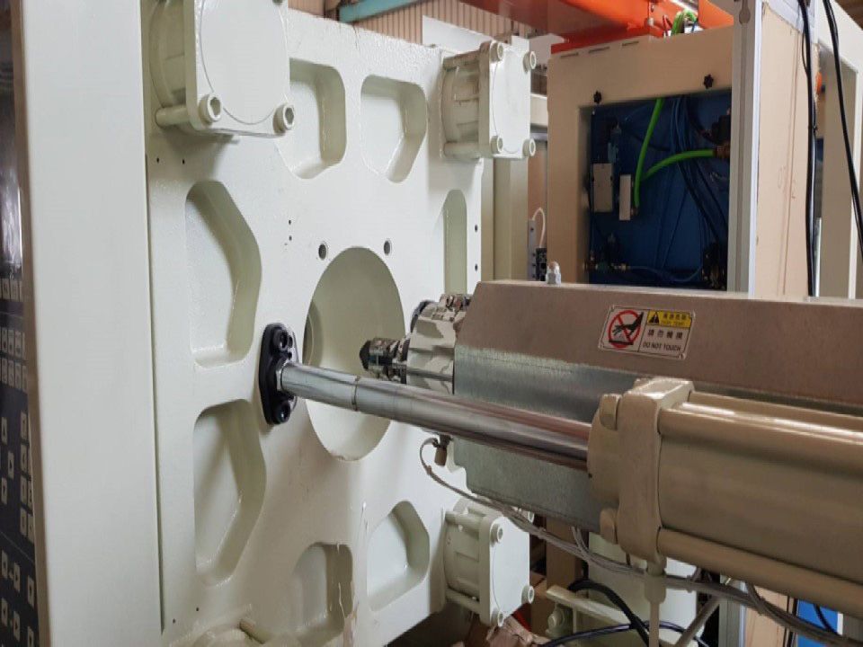 Top Unite concentrated on the selling of high-precision plastic ...