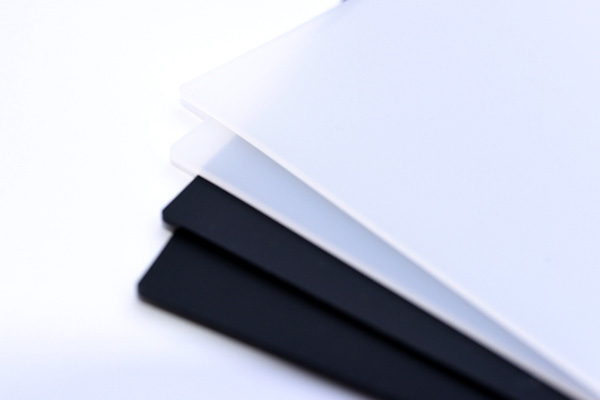 Various sizes of silicone pad.