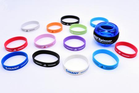 Pulsera de silicona personalizada, collar de silicona - Customized Silicone Bracelet.