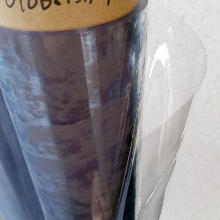 PVC souple transparent 5mm. Rouleau de plastique épais.