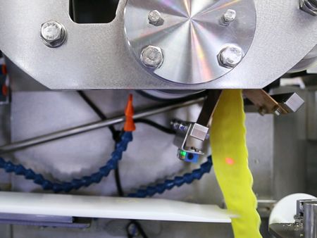 ANKO خط ثلاثي أوتوماتيكي الشوماي ماكينة صنع حزام العجين