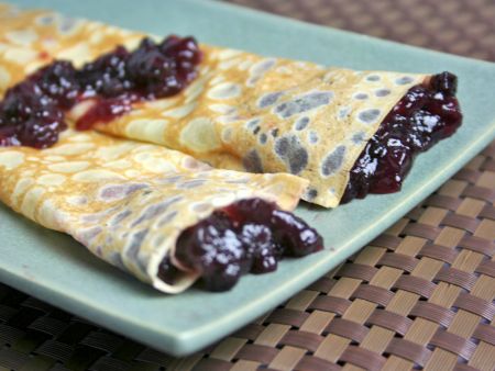 Crepes can be filled with sweet filling to make delicious desserts
