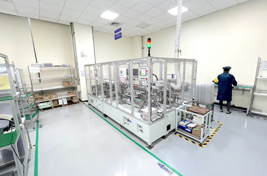 Unsere automatisierte Spulenwicklungs- und automatische Lottauchmaschine.