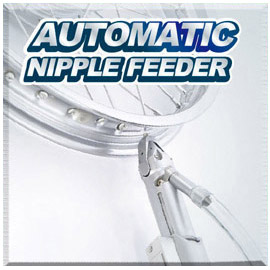 Automatische Radschnürmaschine / Automatische Nippelzuführung