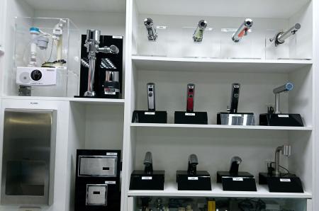 Hokwang Showroom-Torneira automática e válvula de descarga automática