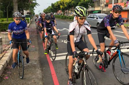 Câu lạc bộ đạp xe Tiong Liong
