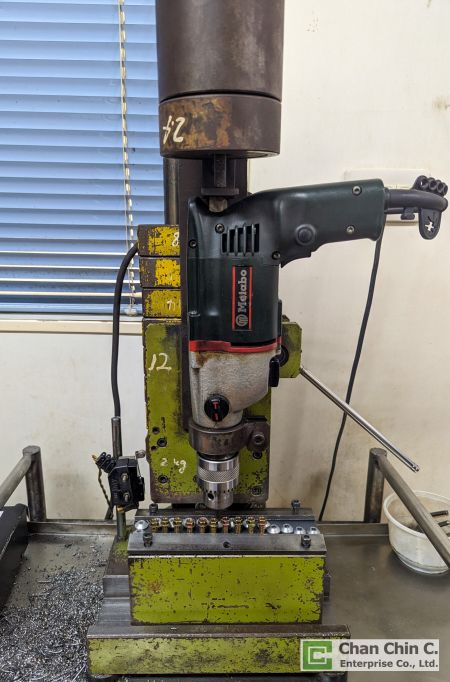 DIN 7504 - 1982 Drilling Testing Machines
