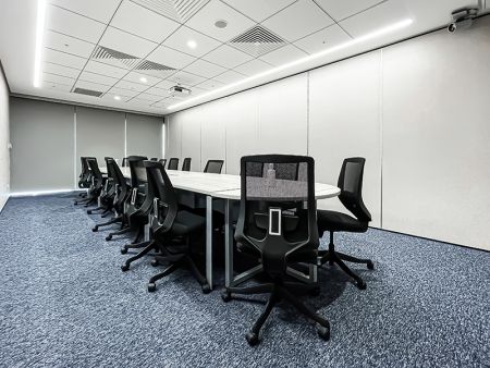 Iluminação de teto de escritório linear LED extrudada personalizada de alumínio para sala de reuniões.