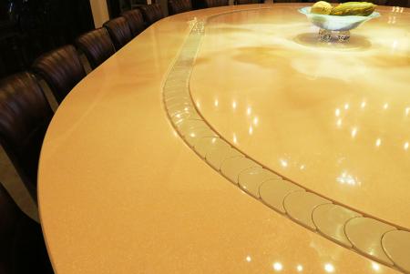 Conveyor belt Dining table