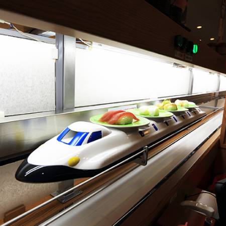Kintarosumoto Sushi with the Hign Speed Sushi Train System.