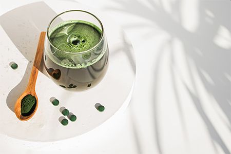 Detox green smoothie with Chlorella