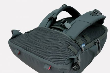 Bekväm ryggsäck och användarvänliga element