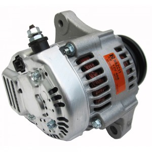 Lichtmaschine 12V Nissan H20 TCM Yanmar