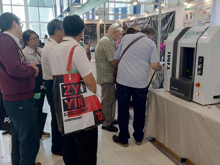 訪客洽詢優適達量測儀@2018台灣國際扣件展。
