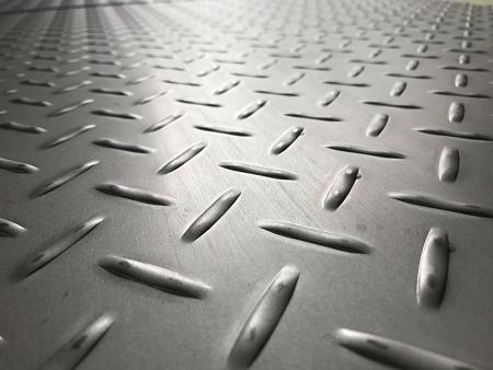 Stainless Steel Checker Plate - Stainless Steel Checker Plates Manufactured by Stamping
